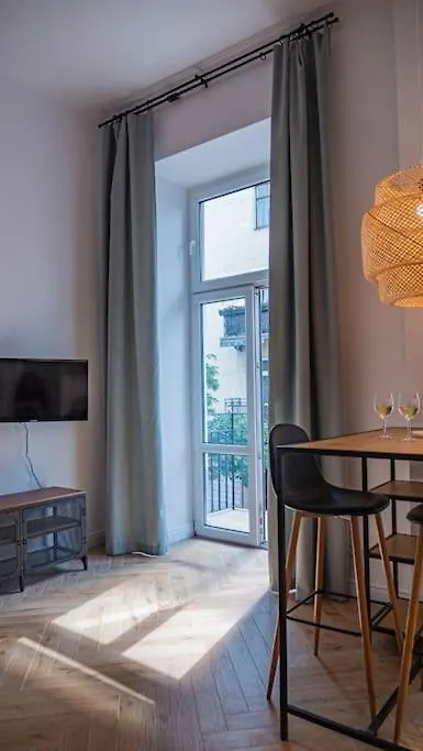 Apartment Klimatyczne Studio W Historycznej Pradze - Stadion Narodowy, Centrum Warsaw Poland